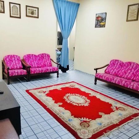 Homestay Bandar Pekan - Musleem Preferred Εξωτερικό φωτογραφία