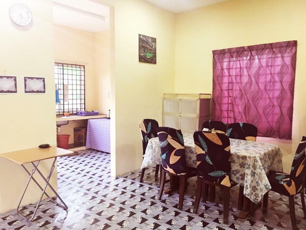 Homestay Bandar Pekan - Musleem Preferred Εξωτερικό φωτογραφία