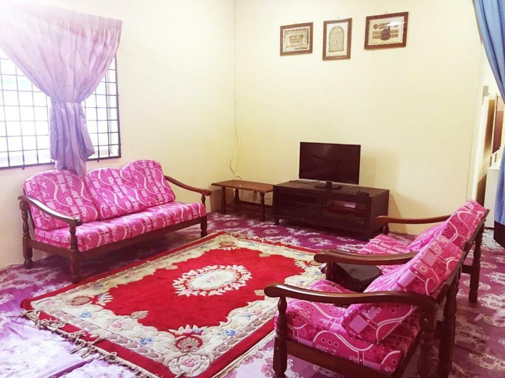 Homestay Bandar Pekan - Musleem Preferred Εξωτερικό φωτογραφία